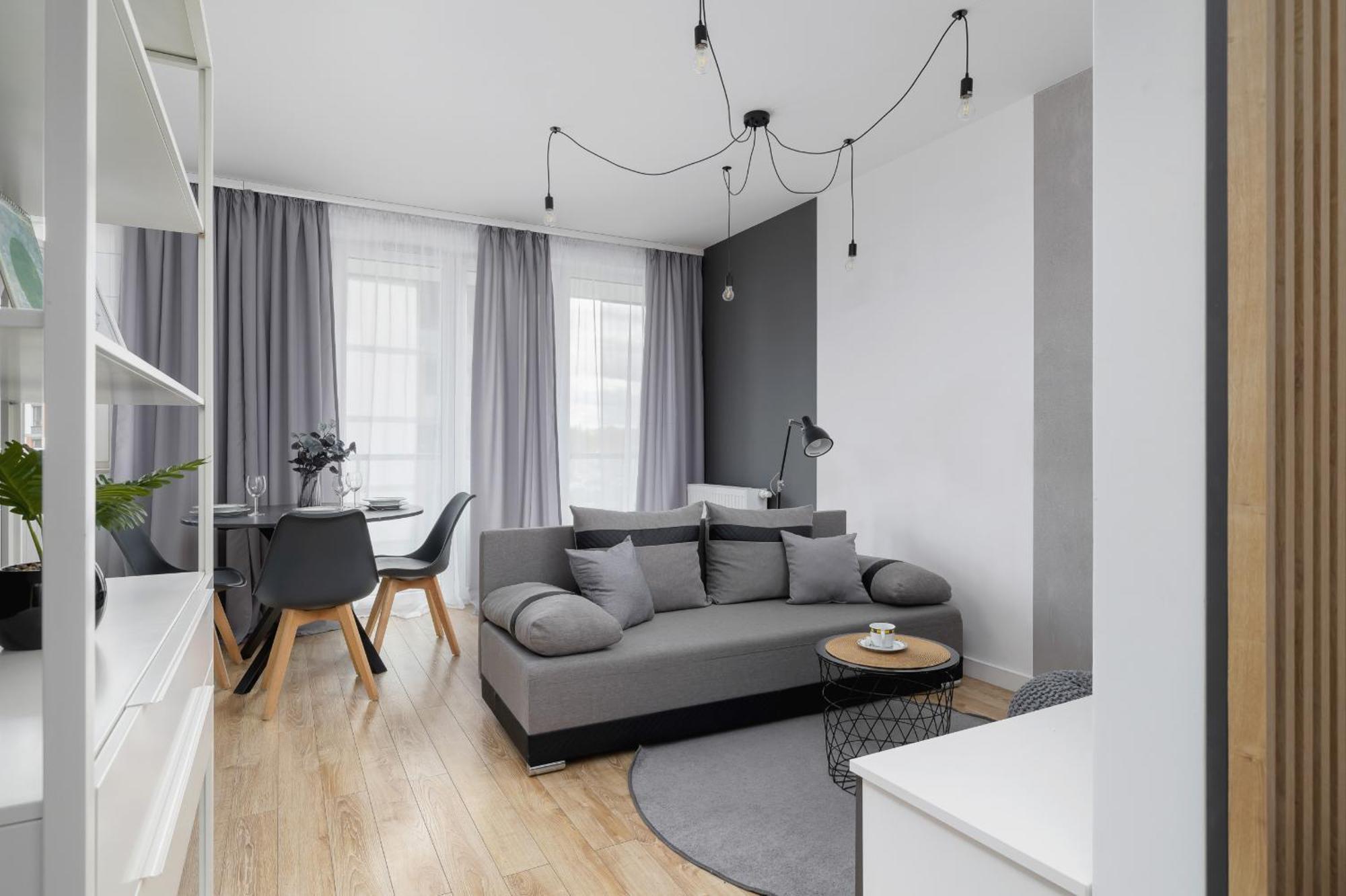 Elegant Apartment In Cracow With Balcony, Parking And Desk By Noclegi Renters Krakow Exterior photo